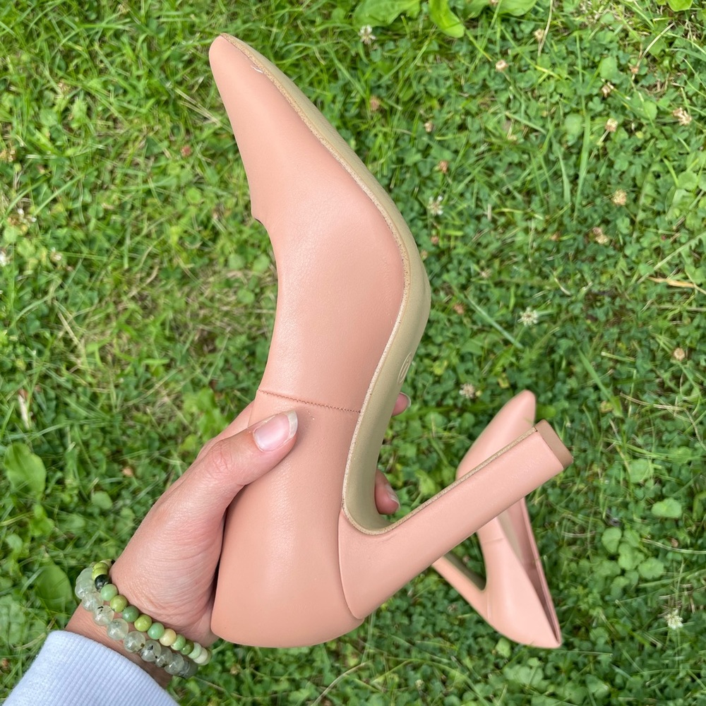 Heels - Picture 4 of 16
